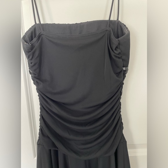 Semi-formal Junior’s Dress - Picture 9 of 17